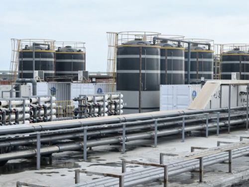 陪同蔡英文總統視察高雄緊急海淡機組 陳其邁感謝中央支持高雄水資源開發 提升整體供水韌性