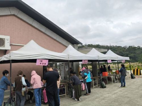 85隻毛孩迎向幸福未來！苗栗「人人犬舍」首波公開抽籤熱烈落幕，52位新主人帶毛孩回家