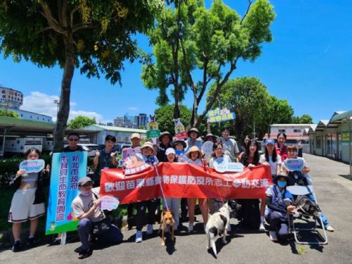 苗栗縣動物防疫所攜手志工，深度參訪新北板橋動物之家