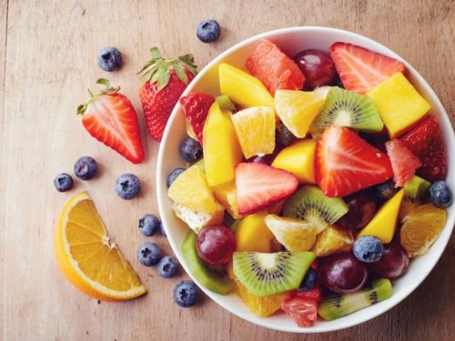 「水果當正餐、空腹吃」竟導致脂肪肝、糖尿病，長期發炎風險增　憂心肝癌或成嚴重後果