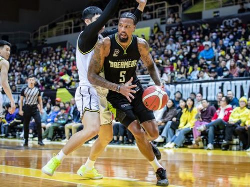 PLG驚天一戰！麥卡洛驚人表現「橫掃40分」，林書豪大呼：「我們急需緊急防守！」