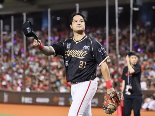 林智勝引退賽紀念品熱烈競標中! 球迷響應累積金額突破24萬，捐助光復及基層棒球發展