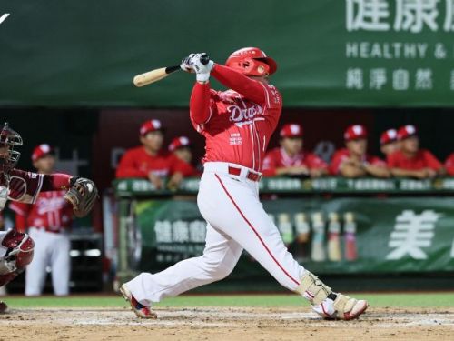 天威開路、少宏開砲！龍軍3：2擊退桃猿，伍鐸穩開局、陳子豪代打一擊成英雄