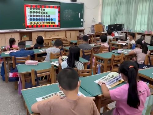 明日英文閱讀走進校園，讓孩子在繪本故事中愛上英語