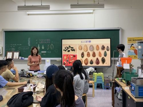 教育部攜手大學推動美感素養先修課程，讓藝術走進生活，助高中生自信迎向大學新章