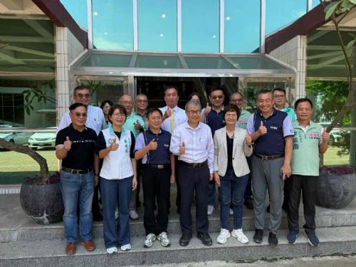 教育扎根彰化、青年點亮地方！鄭英耀走訪校園與青聚點看見多元學習新能量