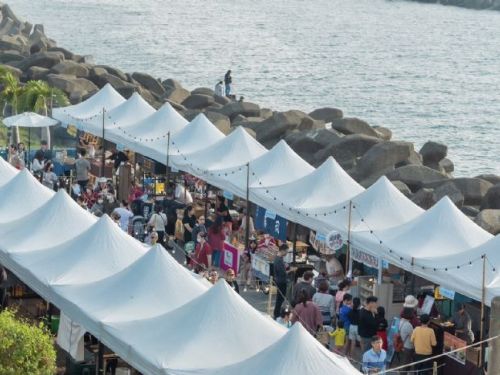 2025高雄海線潮旅行音樂市集，萬人湧入梓官赤崁海濱