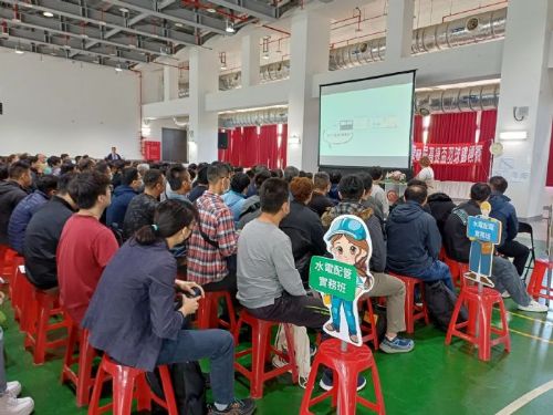 職訓班開訓典禮，勞工局長勉勵學員累積實力開創無限可能