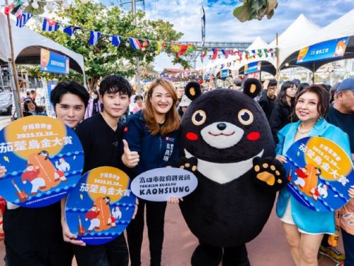 2025茄萣烏金大賞夕陽音樂會，萬人湧入茄萣賞夕陽嘗美食，共度浪漫週末