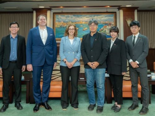 AIT新任副處長梁凱雯首訪高雄，台美深化合作共創數位新未來