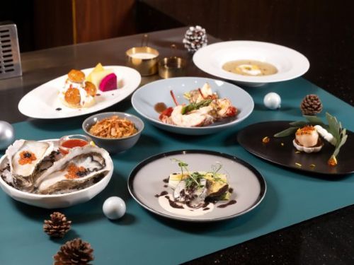 高雄萬豪酒店歡慶聖誕 館內餐廳推出節慶限定美饌，A5和牛法式饗宴、精緻牛排鐵板燒套餐 交織冬日味覺盛宴