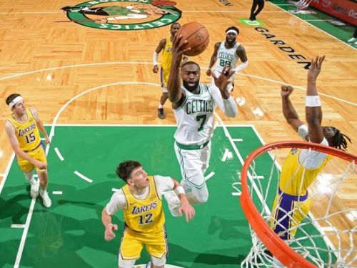 歡樂迎四連勝！布朗強勢領軍，塞爾蒂克笑著收下勝利