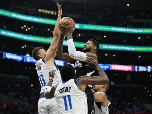 NBA》強勢表現！實力強大的球隊擊敗獨行俠，四星宇宙快艇近5場比賽贏得4場