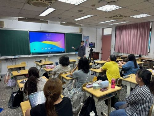 稻江護家啟動智慧互動教學訓練，打造創新數位校園，迎向AI新時