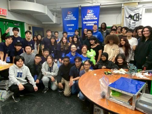 臺北學子征戰FRC國際賽傳捷報！五校機器人團隊發光發熱，展現科技實力與團隊風采