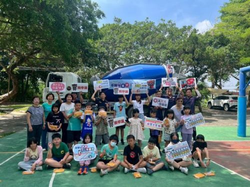 走進偏鄉點亮安全之光，高警交大攜手企業前進尖山分校推廣大型車宣導