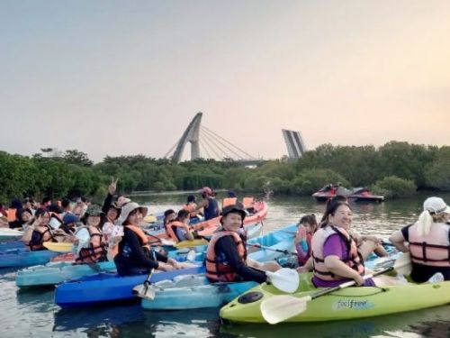 秋冬才是大鵬灣最適合划獨木舟的季節！行家收藏的祕密公開