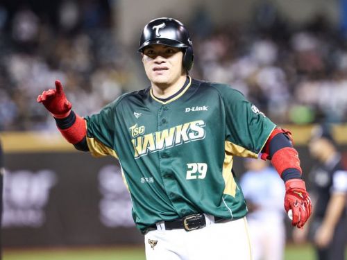 張肇元右手肘韌帶疑撕裂，完成MRI檢查明赴高雄長庚進一步診斷