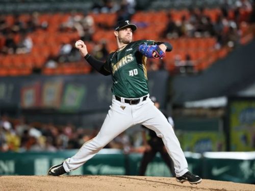 後勁七局好投締造跨季22連勝，雄鷹5：2力退獅隊，本季第9度單場MVP