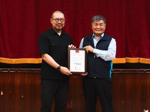 【衛武營藝企學】首度走出場館，跨越高牆，FOCASA馬戲團《潘朵拉的盒子》為明陽中學注入希望與歡笑