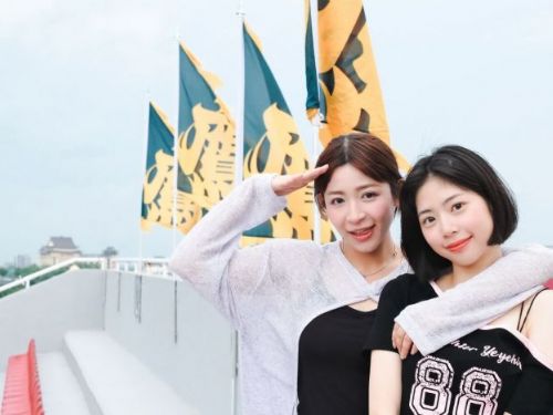 Wing Stars 妡0、會晴「雄鷹實習應援團長」報到 ，以源源不絕的活力為球隊注入滿滿氣勢