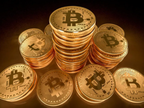 BTC ETF上市機會大增 比特幣單日大漲超過10％創一年半新高