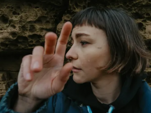 新北女欲出金才發現被假APP騙！從近期3起加密貨幣詐騙案認識場外交易陷阱