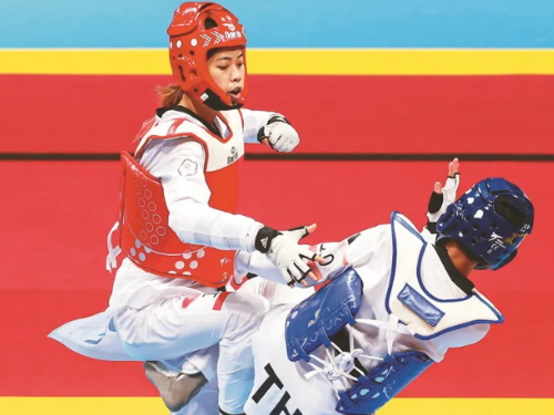 2 中華跆拳道女將 收進 2 銀