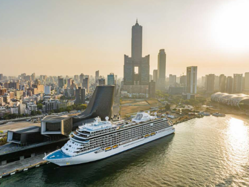 高雄國際郵輪觀光炙手可熱  觀光局200台無人機  喜迎歌詩達莎倫娜號首航