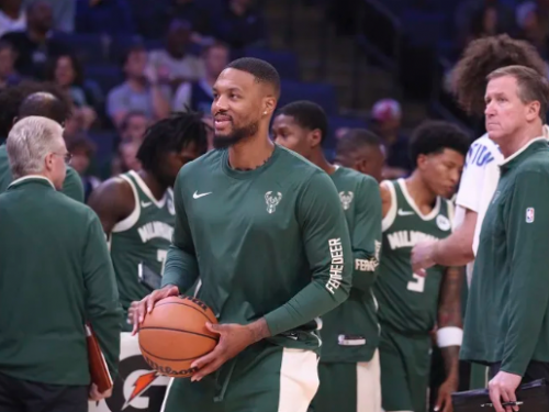 字母哥與Lillard週日首度同台 對上地主洛杉磯湖人