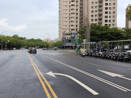 明誠美術東二路口增設左轉附加車道及專用號誌