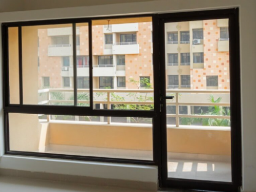 沒錢換鋁窗，就換色吧