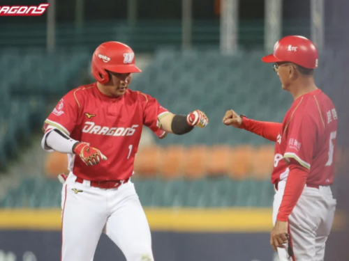 暫居盜壘王卻在衝刺時心臟刺痛 林孝程：還是會跑