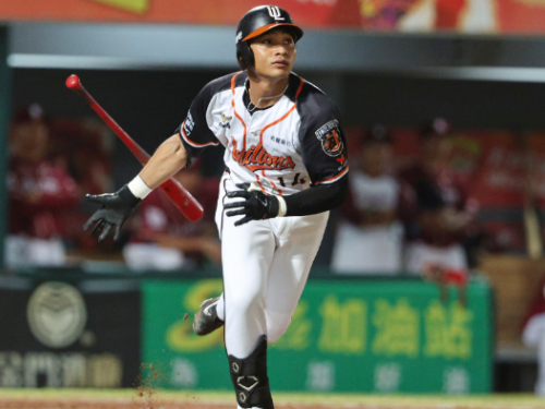 布萊威開箱奪首勝 邱智呈猛打賞助獅二連勝