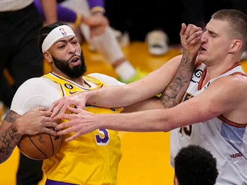 詹皇又要老1歲 湖人堆肉柱就是要擋下金塊