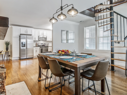 鍍鈦板優缺點完整解析，提升空間設計的質感與平衡推薦用仿鍍鈦漆嗎？