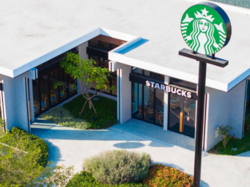 台南星巴克「海安和緯門市」開幕！以「城市中花園綠洲」為發想，打造現代工藝感的獨棟空間