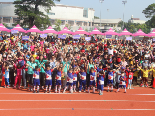 屏東最萌運動會登場！ 縣長周春米與幼兒大跳熱身操