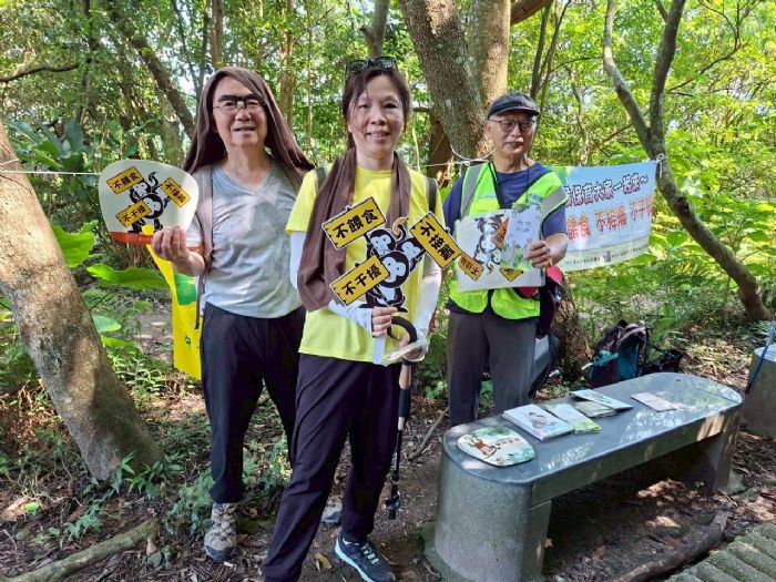 臺北山林遇見猴鄰居，40場獼猴保育駐點教你安心共處