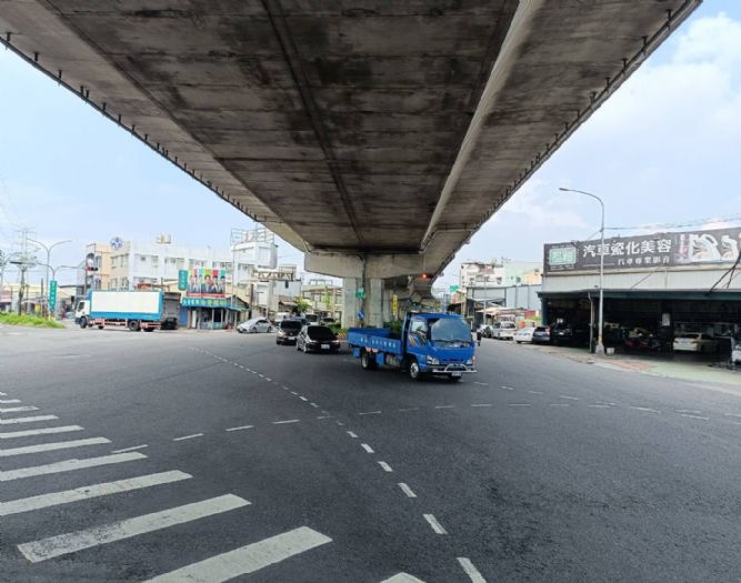 大寮與鳥松兩路口號誌優化調整，減少轉彎車不禮讓直行車事故，提升行車安全與順暢
