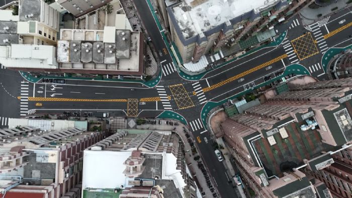 交通安全再升級，高雄首推高齡友善社區示範區，降低車速保護行人