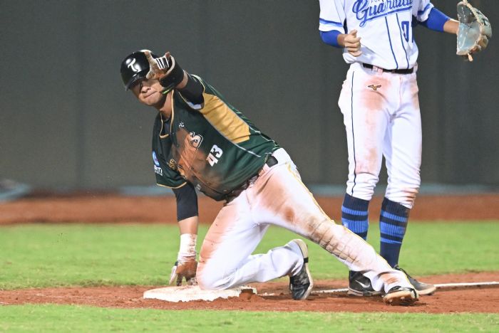 台鋼雄鷹火力全開！二軍冠軍賽一日雙勝，終場12：8贏得勝利