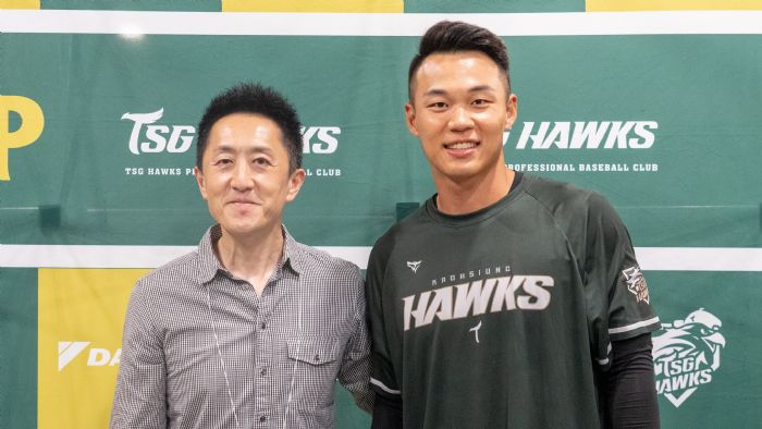 從「日本的父親」到高雄重逢，岩本賢一見證王柏融雙響砲爆發