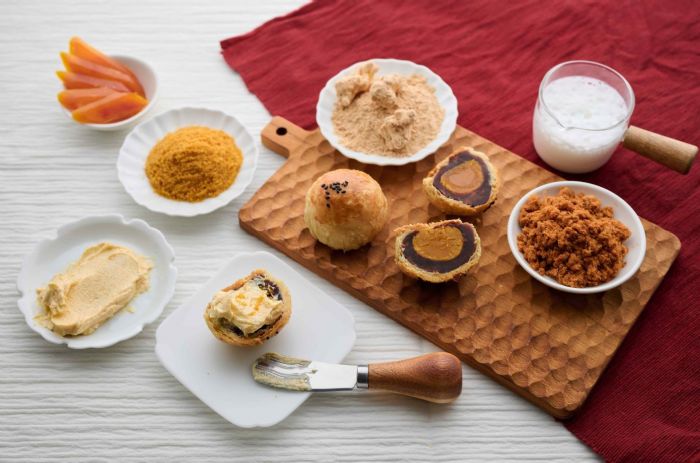 新口味首推「就醬吃蛋黃酥」創新沾醬吃法登場「500趴2025」